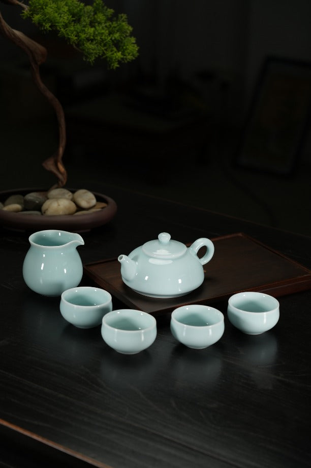 The Round Handle Set